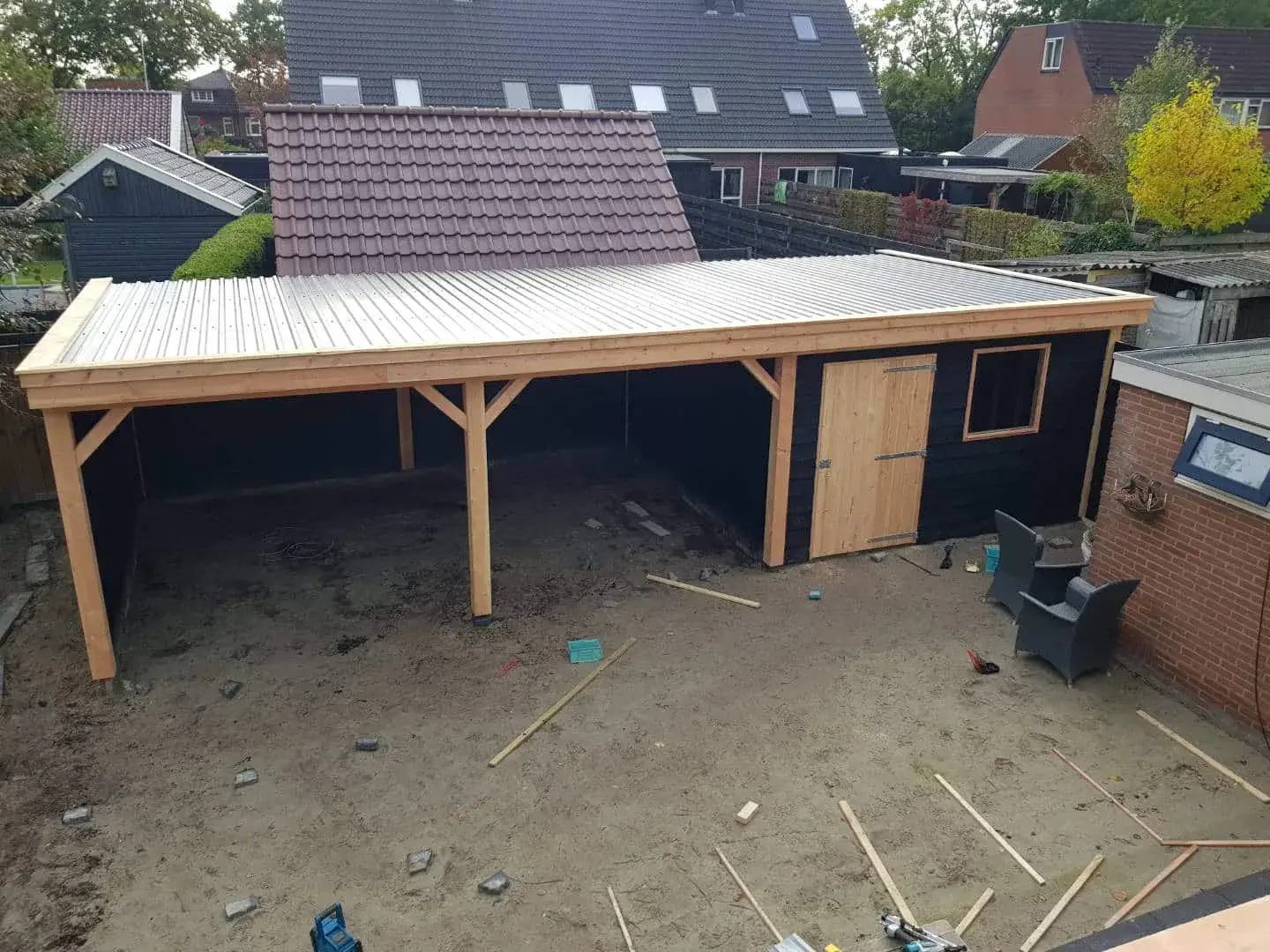 Carport en overkapping familie De Jong in Surhuisterveen